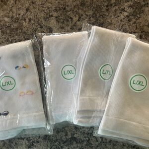 4 pair 20-30 Graduated Compression socks